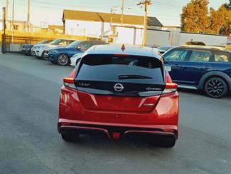 2022 Nissan Leaf - Thumbnail
