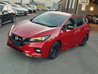2022 Nissan Leaf - Thumbnail