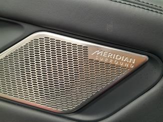 2019 Jaguar I-pace - Thumbnail