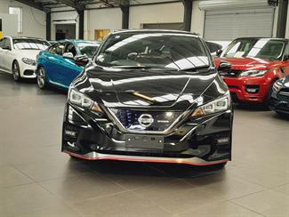 2018 Nissan Leaf - Thumbnail