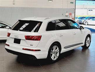2017 Audi Q7 - Thumbnail