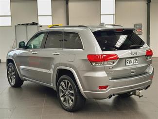 2017 Jeep Grand Cherokee - Thumbnail