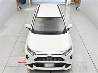 2020 Toyota RAV4 - Thumbnail