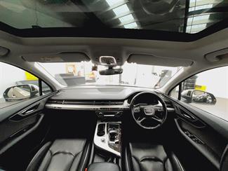 2017 Audi Q7 - Thumbnail