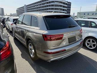 2017 Audi Q7 - Thumbnail