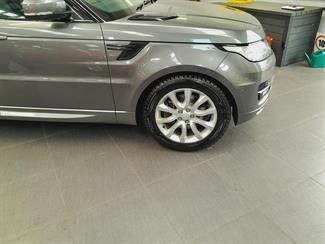 2018 Land Rover Range Rover Sport - Thumbnail