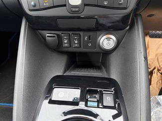 2018 Nissan Leaf - Thumbnail