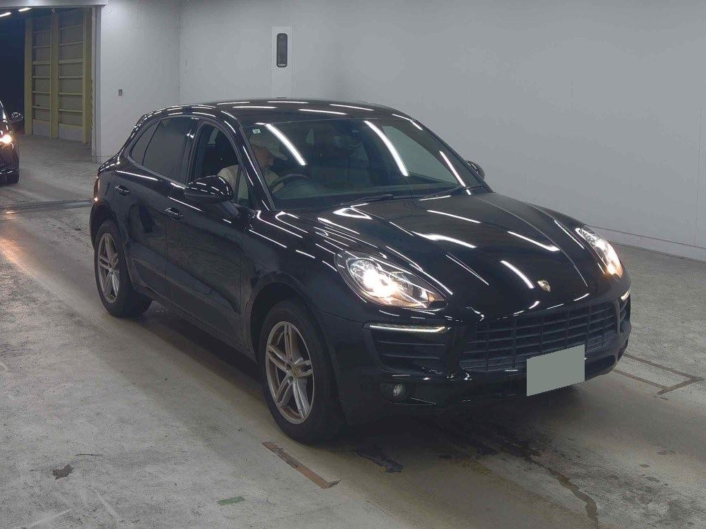 2017 Porsche Macan