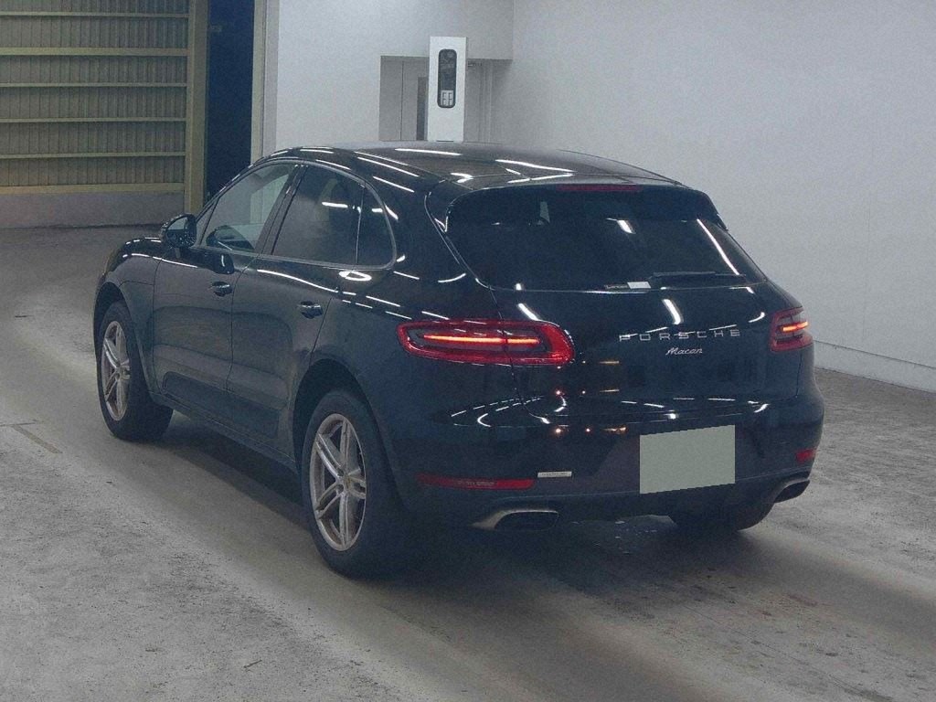 2017 Porsche Macan