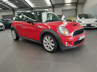2009 Mini Cooper - Thumbnail