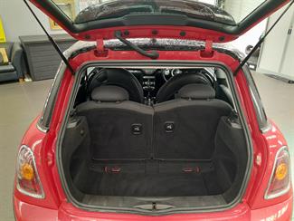 2009 Mini Cooper - Thumbnail