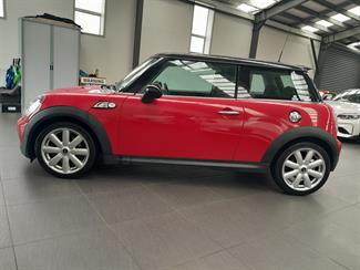 2009 Mini Cooper - Thumbnail