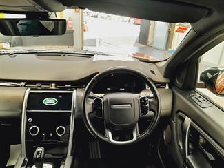 2020 Land Rover Discovery Sport - Thumbnail