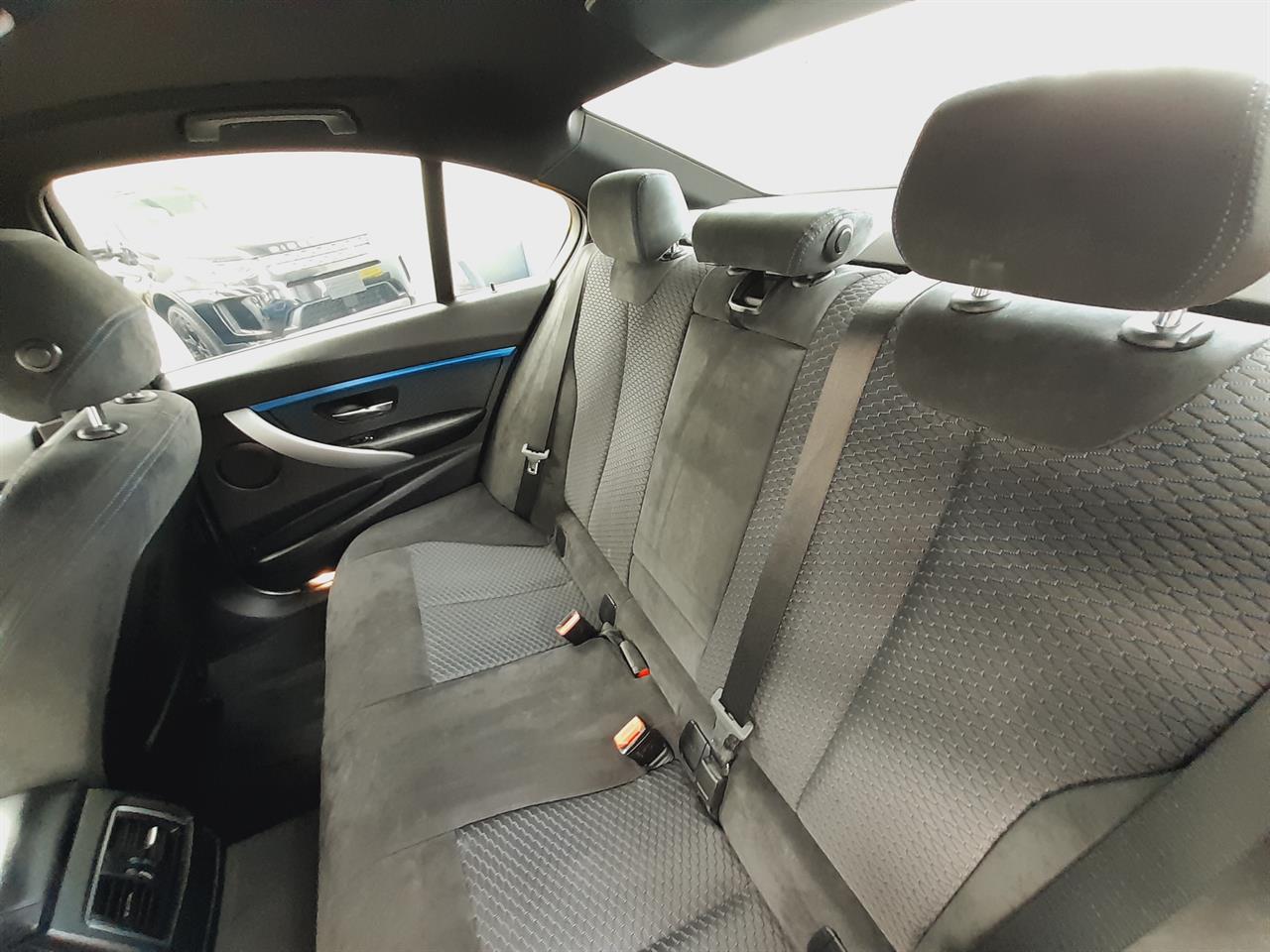 2016 BMW 330e