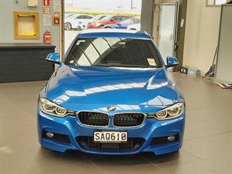 2016 BMW 330e - Thumbnail