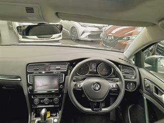 2016 Volkswagen Golf - Thumbnail