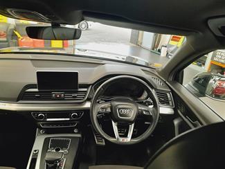 2020 Audi Q5 - Thumbnail
