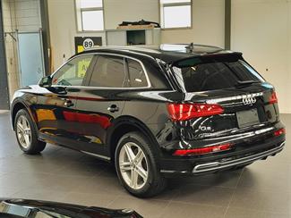 2020 Audi Q5 - Thumbnail