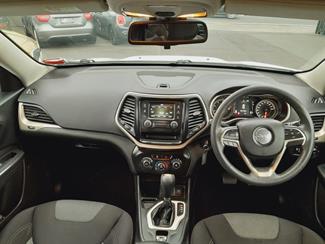 2016 Jeep Cherokee - Thumbnail