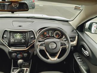 2016 Jeep Cherokee - Thumbnail