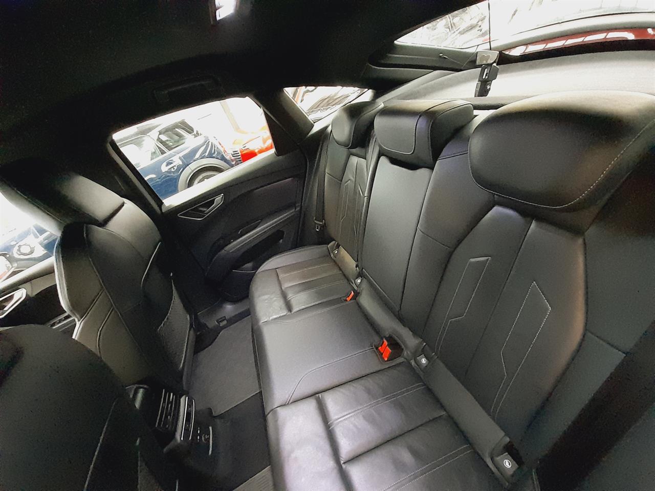 2022 Audi Q4
