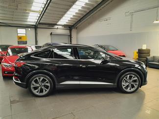 2022 Audi Q4 - Thumbnail