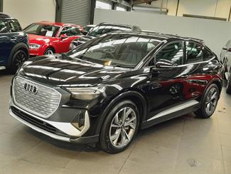 2022 Audi Q4 - Thumbnail