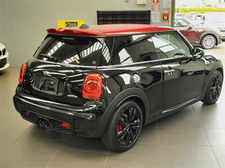 2018 Mini Cooper - Thumbnail