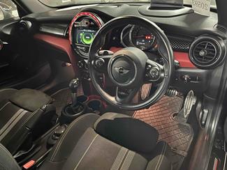 2018 Mini Cooper - Thumbnail