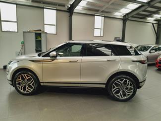 2019 Land Rover Range Rover Evoque - Thumbnail