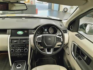 2016 Land Rover Discovery Sport - Thumbnail