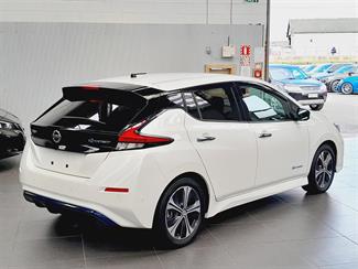 2019 Nissan Leaf - Thumbnail