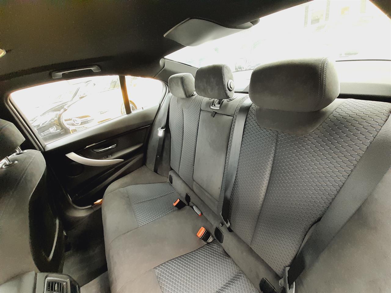 2016 BMW 330e