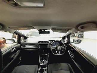 2019 Nissan Leaf - Thumbnail