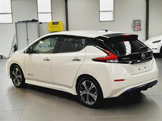 2019 Nissan Leaf - Thumbnail