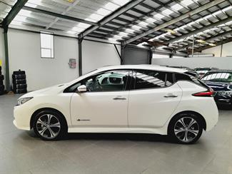 2019 Nissan Leaf - Thumbnail