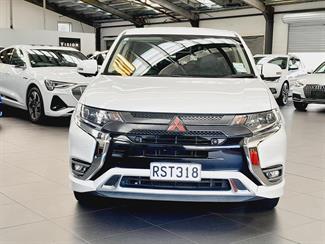 2018 Mitsubishi Outlander - Thumbnail