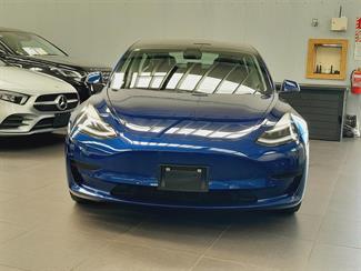 2020 Tesla Model 3 - Thumbnail