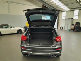 2021 Audi SQ2 - Thumbnail