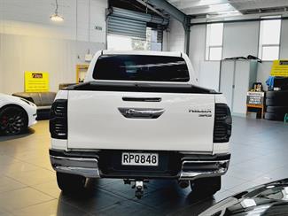 2017 Toyota Hilux - Thumbnail