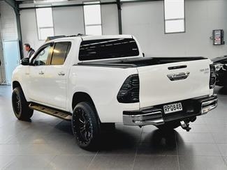 2017 Toyota Hilux - Thumbnail
