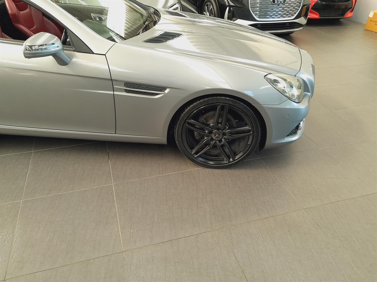 2012 Mercedes-Benz SLK 200