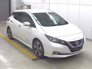 2021 Nissan Leaf - Thumbnail