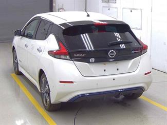 2021 Nissan Leaf - Thumbnail