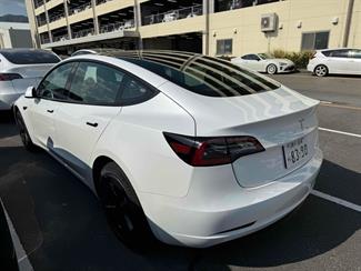 2022 Tesla Model 3 - Thumbnail