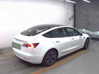 2022 Tesla Model 3 - Thumbnail
