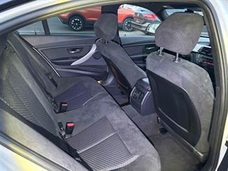 2015 BMW 320i - Thumbnail