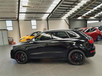 2016 Audi RS Q3 - Thumbnail