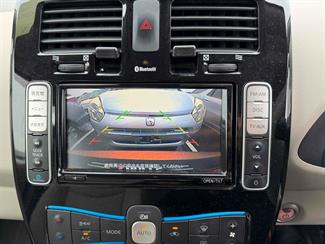 2016 Nissan Leaf - Thumbnail