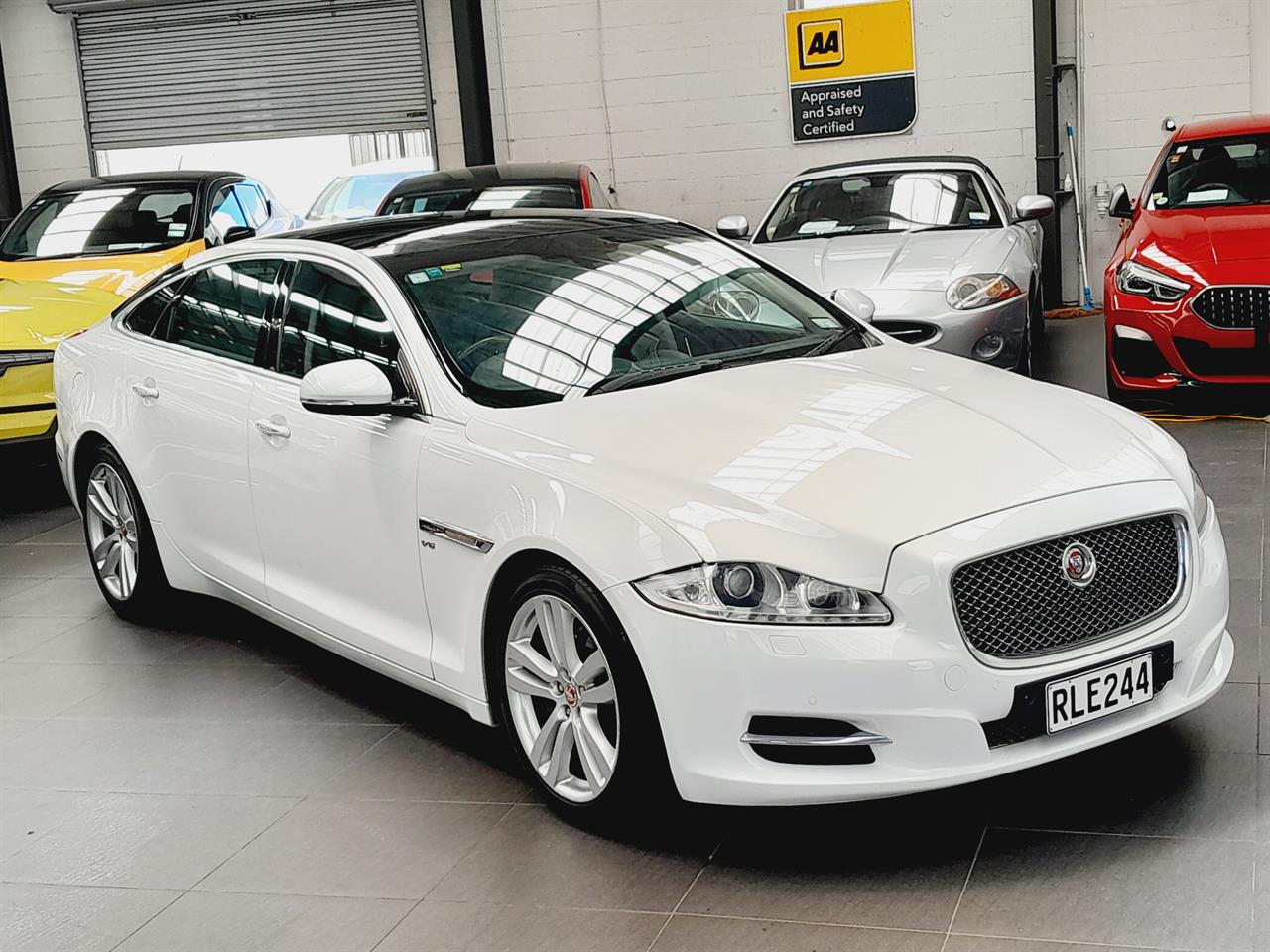 2013 Jaguar XJ